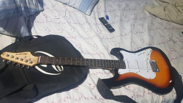 Guitarra + cubo - Foto 2