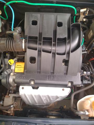Vendo esta linda fiat strada cd único dono - Foto 3