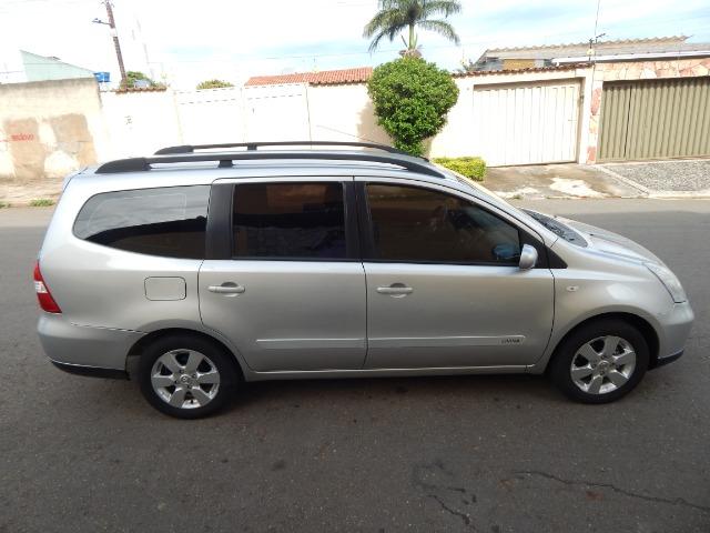 Nissan/grand livina 7 lugares 2010/2010 muito nova - Foto 6
