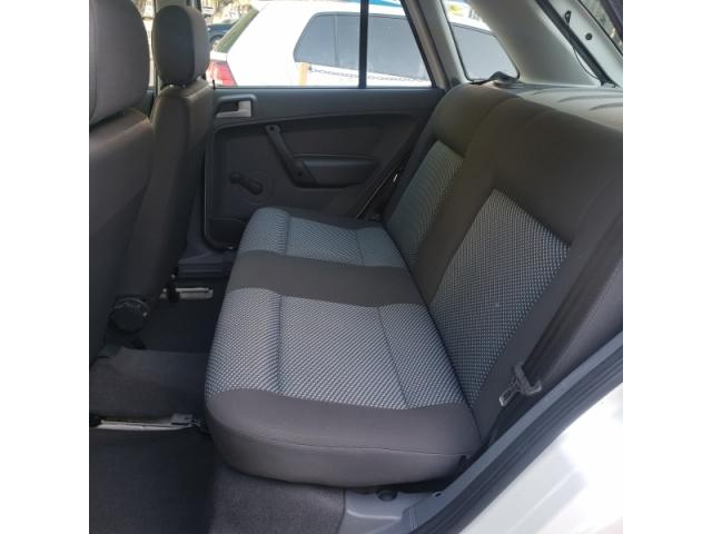 VOLKSWAGEN GOL 1.0 MI 8V FLEX 4P 2013 - Foto 15