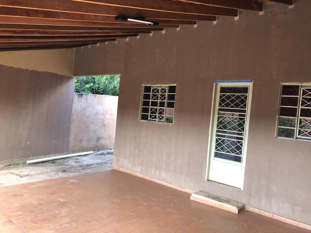 Alugo Casa no Aerorancho (próximo ao Terminal Aerorancho e Hospital Rosa Pedrossian) - Foto 2