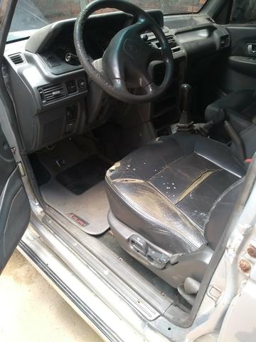 Pajero fru a diesel 4x4 - Foto 4