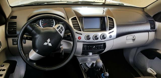 L200 Triton 2014 Hpe 3.2 cd diesel 4x4 manual - Foto 5