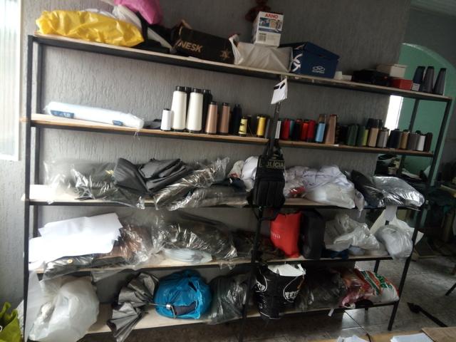 Prateleira C/ 5 Compartimento Medindo 2m larg por 1,70 cump - Foto 2