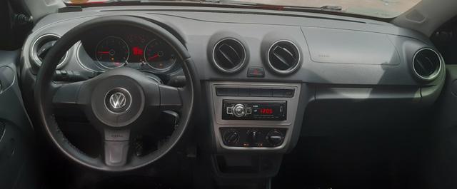 Vendo Voyage 1.0 G6 2014 2015 Completo ( QUITADO) - Foto 2