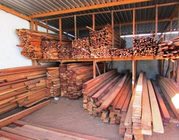 Caibros, Ripas, Linhas e Telhas de Fibrocimento