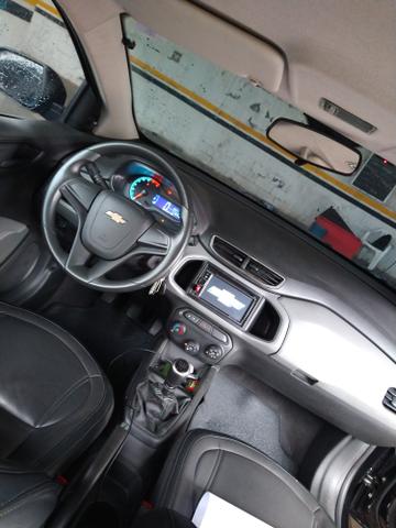 Onix 2016 completo carro impecável ! - Foto 13