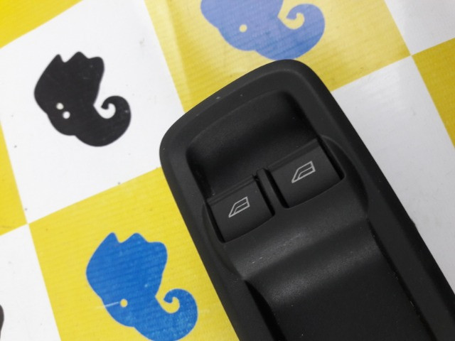 Botão Vidro Elétrico Duplo D.e Ford New Fiesta Ka - Foto 3