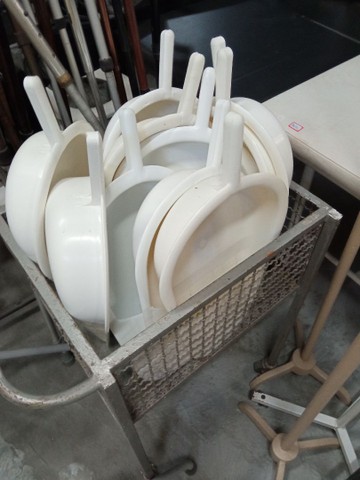  Comadre em plástico R$ 45,00 cada