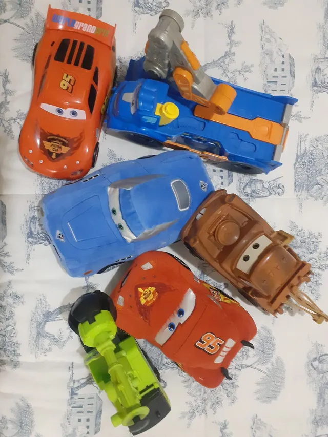 KIT PARA FESTA INFANTIL CARROS DE CORRIDA