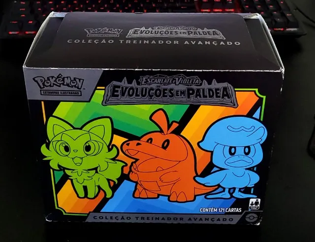 Box de Cartas Pokémon Escarlate e Violeta Miraidon Copag 121 Cartas