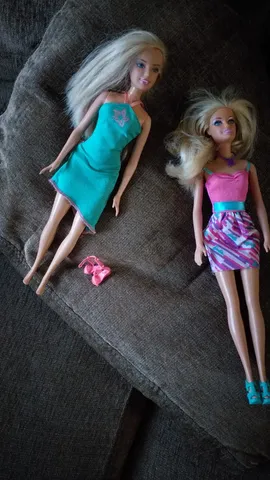 Vestido Plissado Paete Barbie - Desapegos de Roupas quase novas ou nunca  usadas para bebês, crianças e mamães. 617760