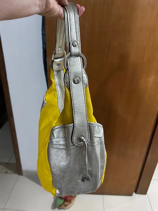 Bolsa Amarelo e Prata - Foto 3
