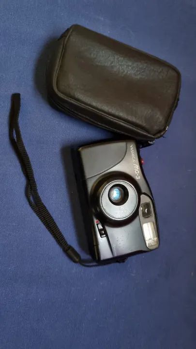 Câmera Yashica