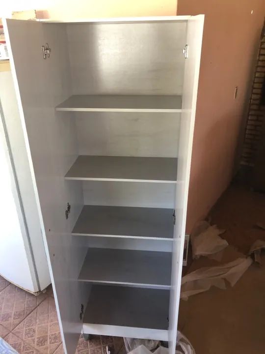 Armário multiuso novo - Sapateira - Guarda Roupa - Materiais de limpeza - Montagem grátis  - Foto 3