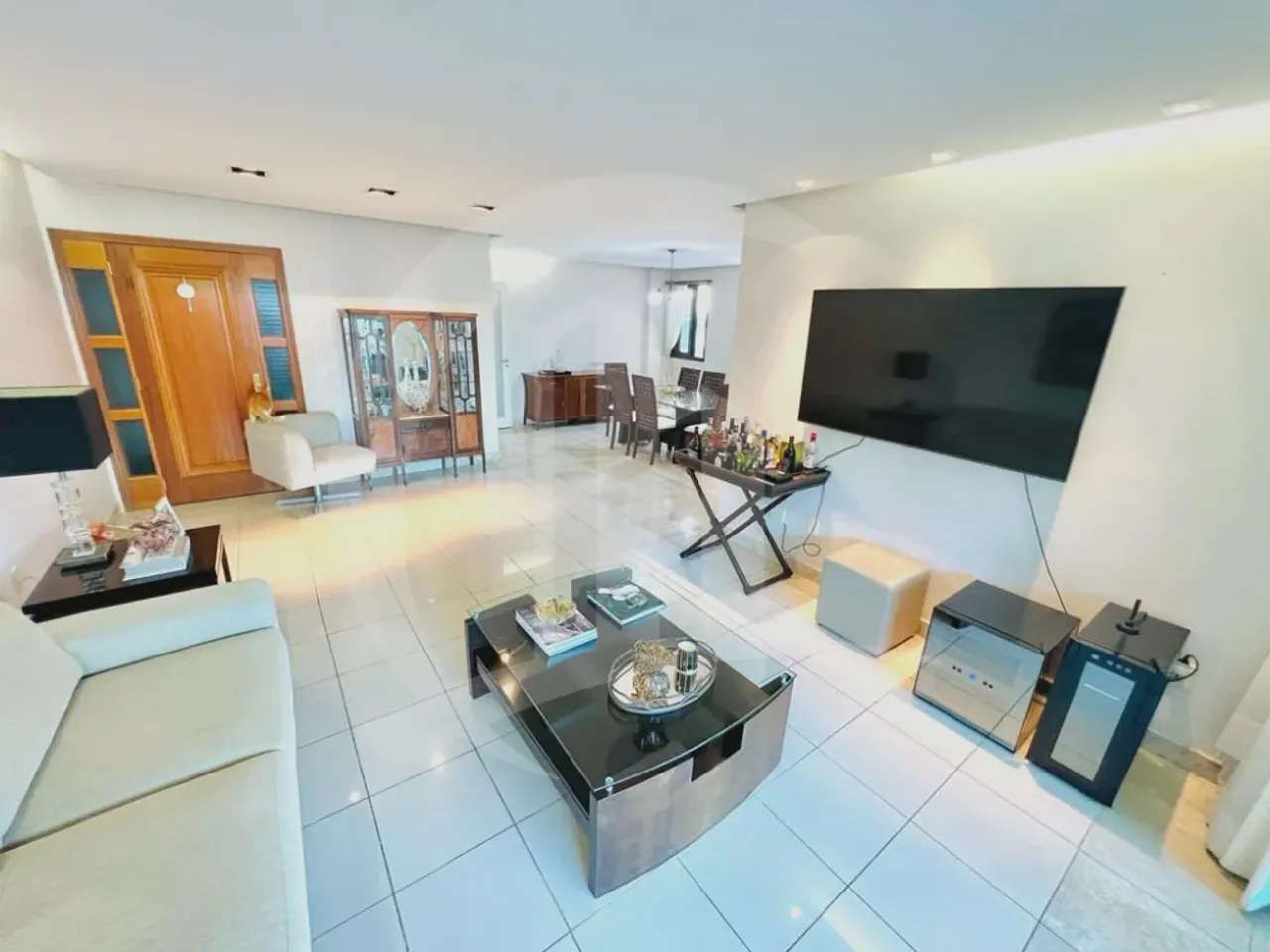 APARTAMENTO A VENDA EM EXCELENTE LOCALIZAÇÃO