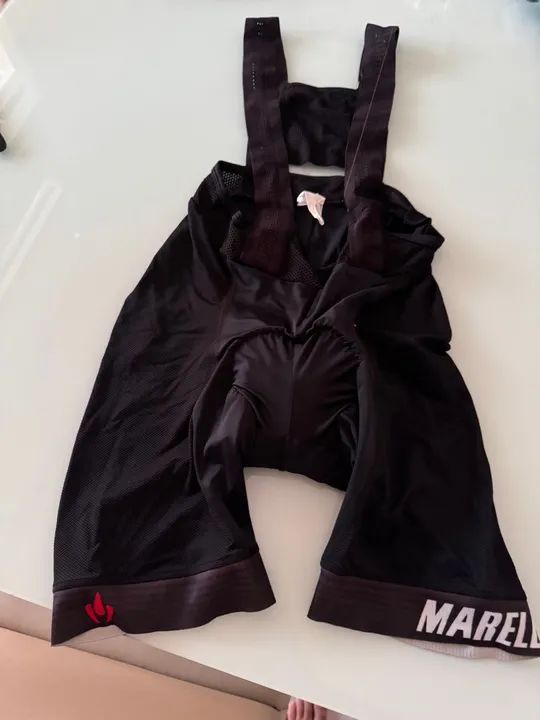 Conjunto de equipamentos para ciclismo.  - Foto 3