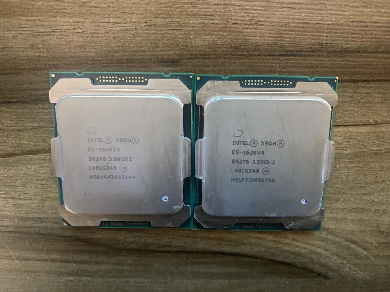2x Processadores Intel Xeon E5-1620v4 - 3.50GHz