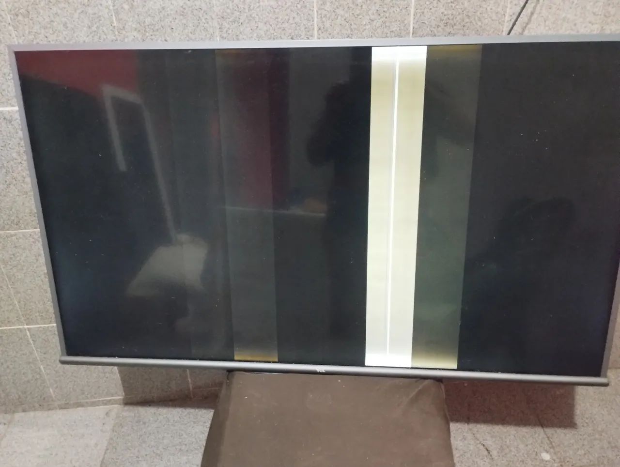 TV 40 polegadas com tela trincada - Foto 2