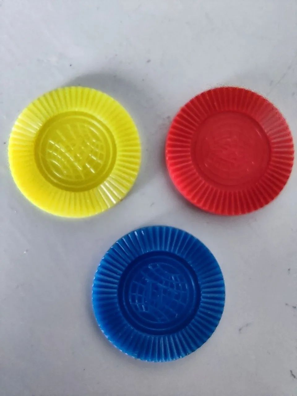 CONJUNTO DE 50 MINI FICHAS DE PÔQUER DE PLÁSTICO - Foto 2