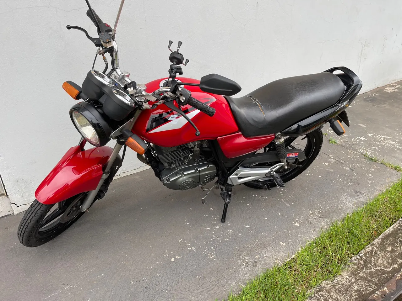 Yes 125 moto econômica excelente para quem quer economia e praticidade.