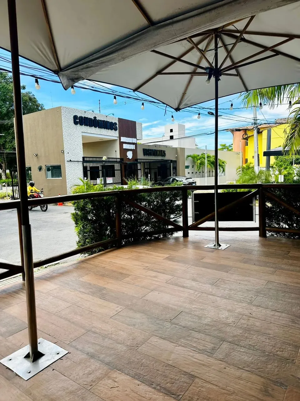 Imóvel para aluguel possui 250 metros quadrados em Gruta de Lourdes - Maceió - AL