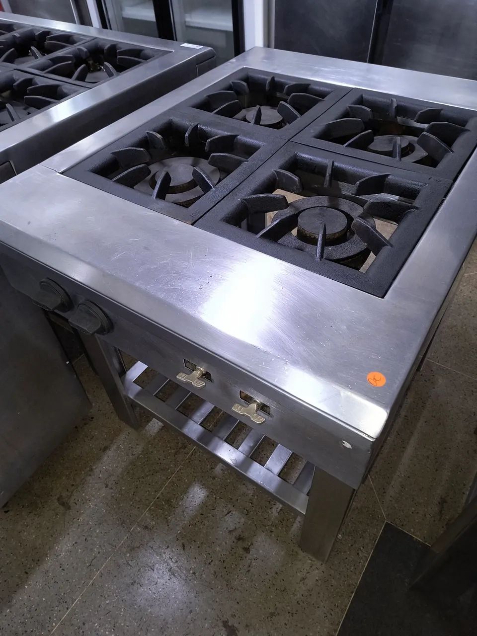  Fogão Industrial Inox 4Bocas Duplas Tipo Ilha Servinox - Ótimo Estado  - Foto 2