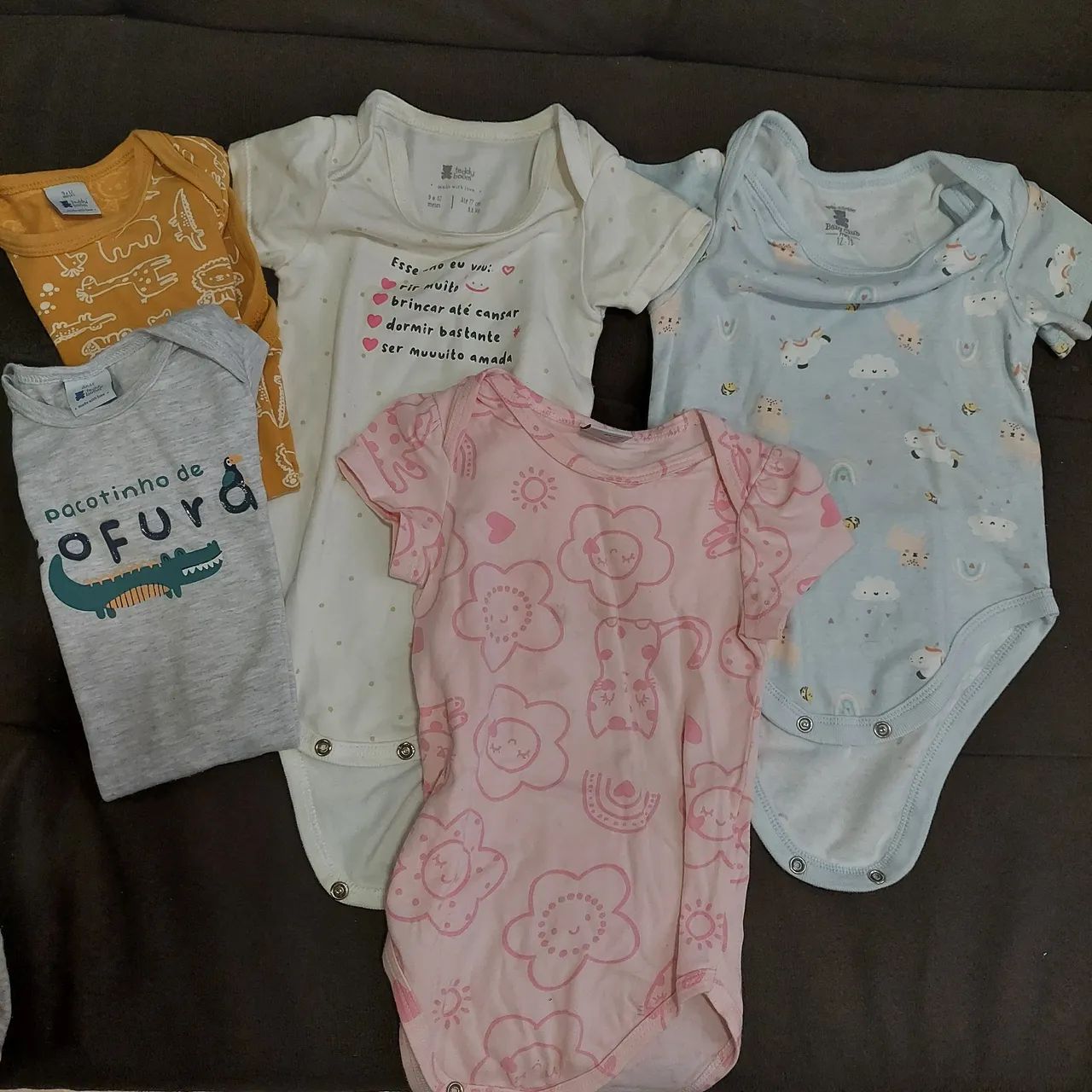 Lote macacão vestido body bebê G / 6-9m /9-12m - Foto 5