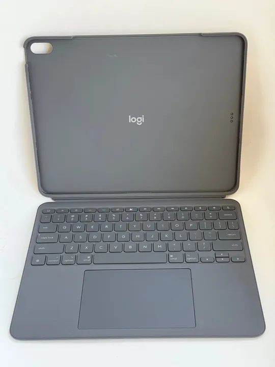 Teclado Logitech Slim para iPad Air 13 polegadas M2 2024