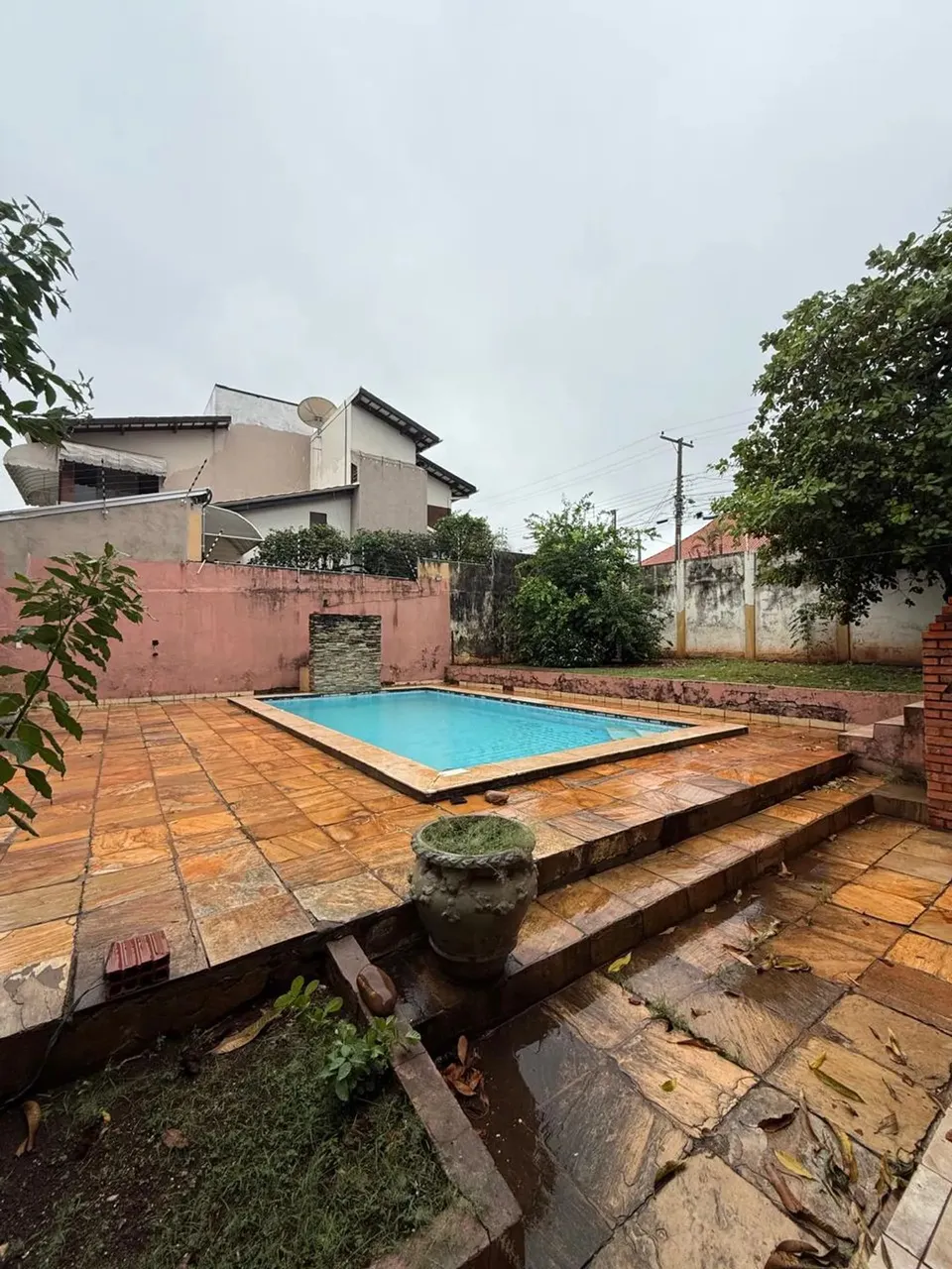 Sobrado com 2 terrenos para Venda/Locacao de esquina no bairro Jardim California