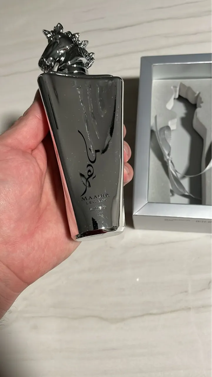 Perfume Maahir Legacy Lattafa - Original