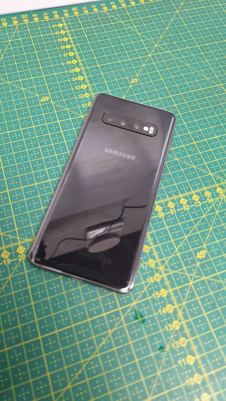 Galaxy S10 128 *cm defeito