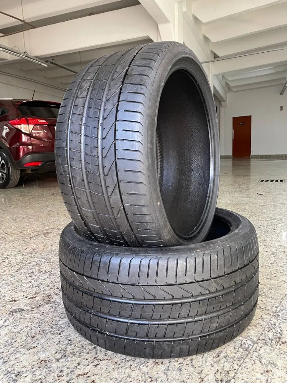 Pneus Pirelli PZERO 22" para Porsche Cayenne - Jogo Completo  - Foto 3