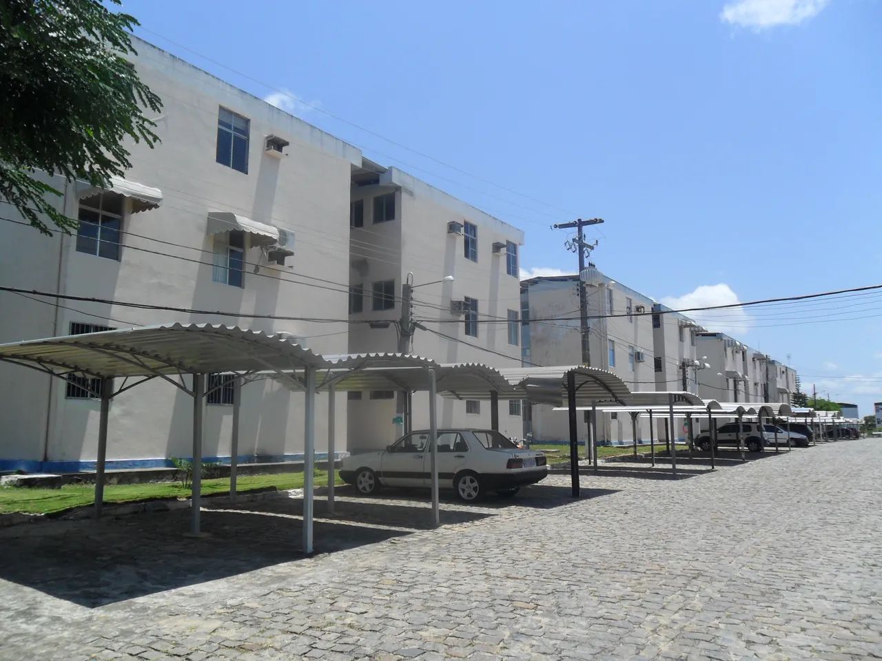 VENDO APARTAMENTO EM CAPIM MACIO - 1° ANDAR - GAR. COBERTA - ACEITA FINANCIAMENTO BANCÁRIO - Foto 3