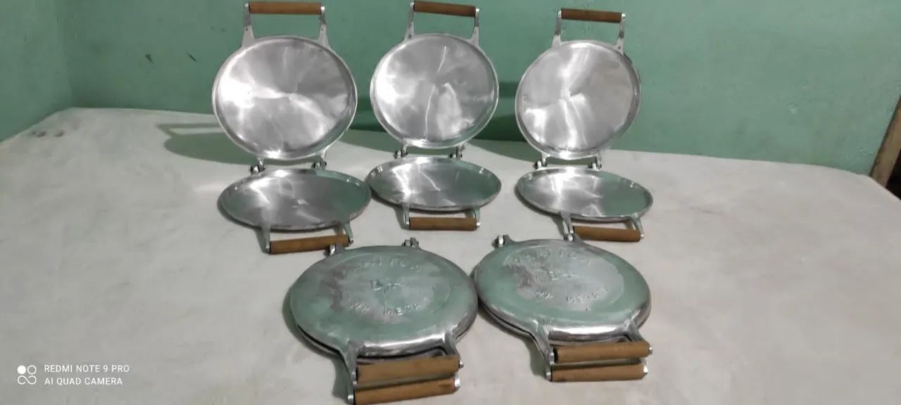 Sanduicheira de alumínio 