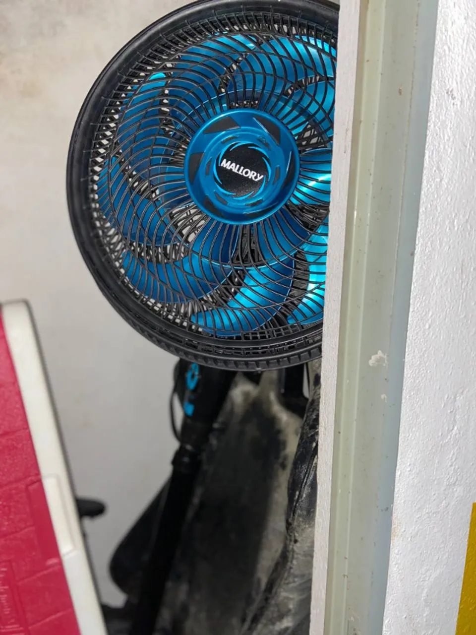 Ventilador Mallory Torre, com defeito