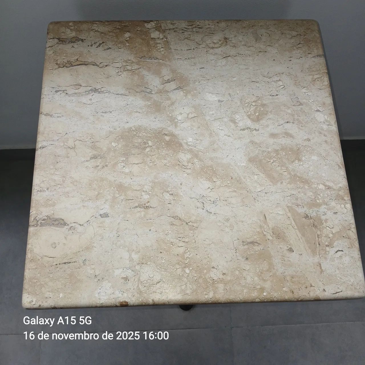 Mesa de madeira64842834867331121