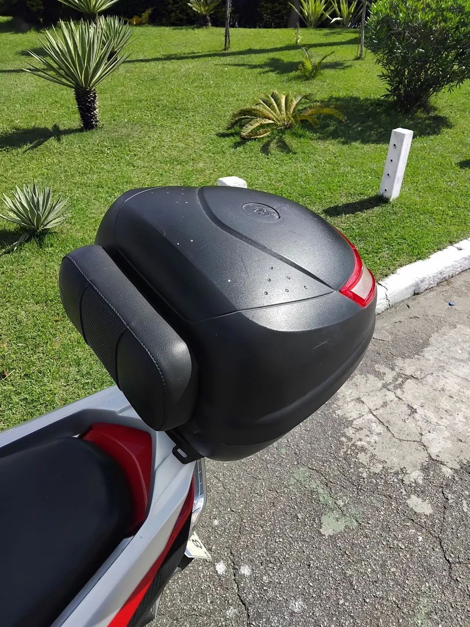 Honda Elite 125 vermelha com acessórios  - Foto 5