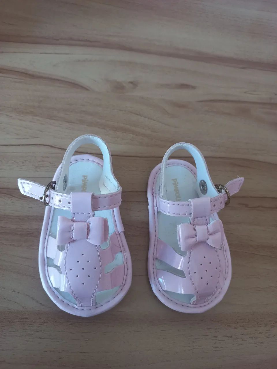 Baby clothes.64314277046403121