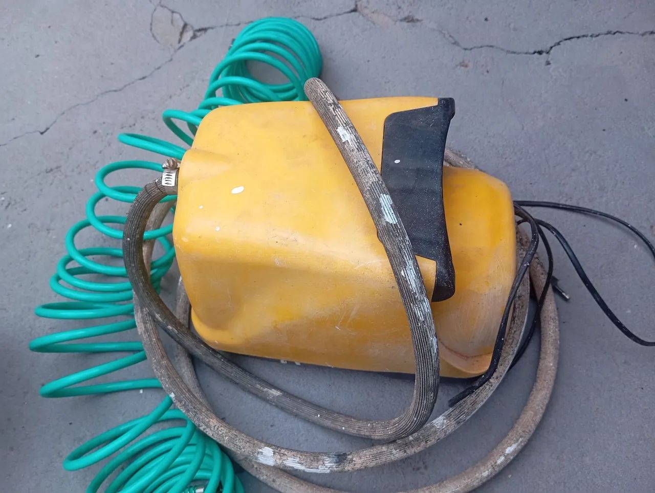 Tufão 127 v com 2 mangueira e caneca  - Foto 6