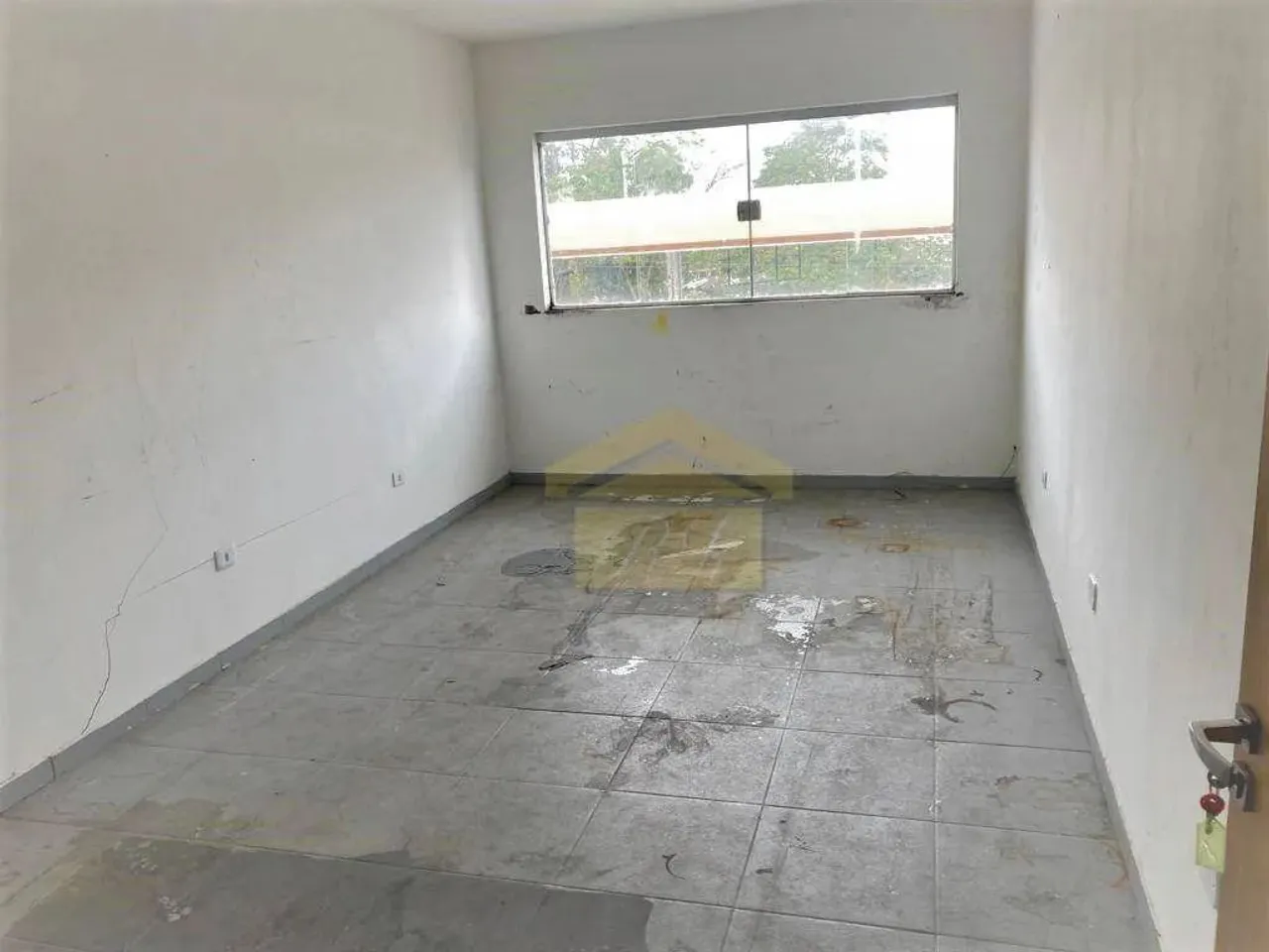 Sala para alugar por R$ 1.000,00/mês - Interlagos - São Paulo/SP
