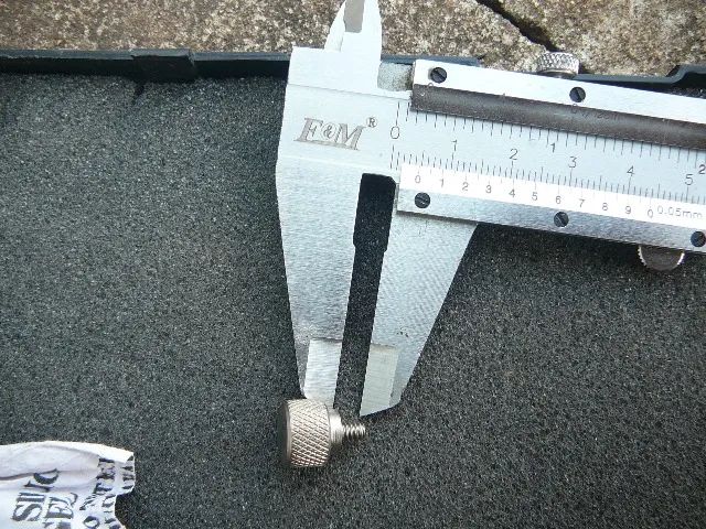 37 parafusos de aço inox para gabinete - Foto 3