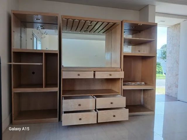 Estante modular com bar