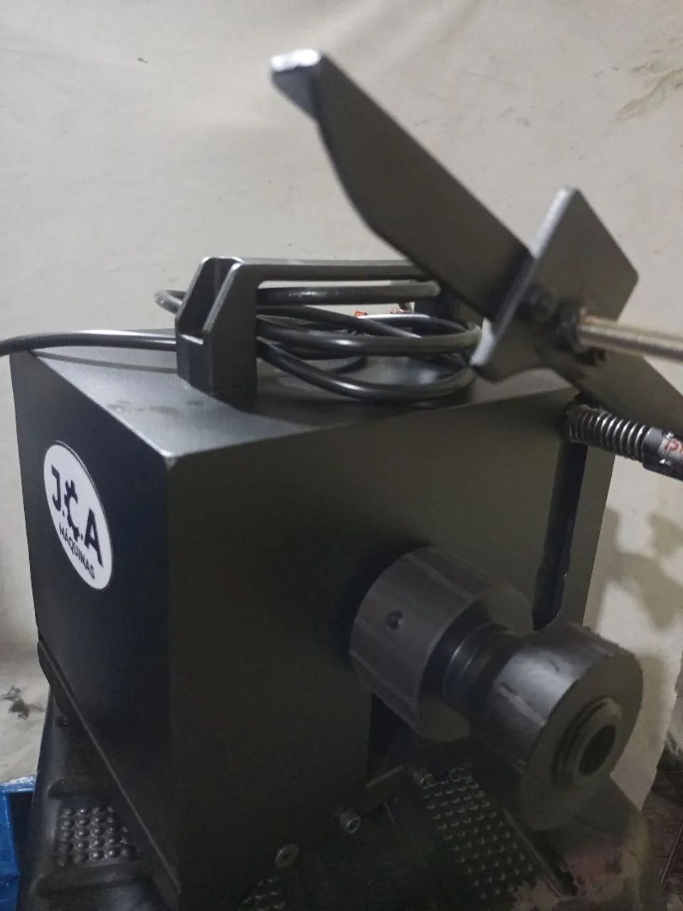 Máquina de cortar fitas isolante  - Foto 4