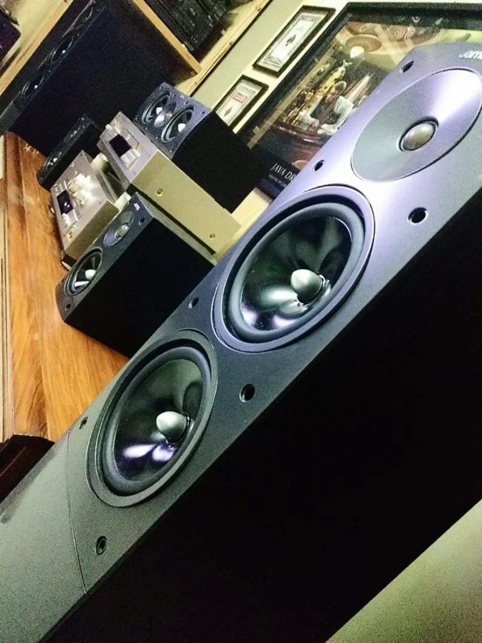 Caixas Acústicas JAMO