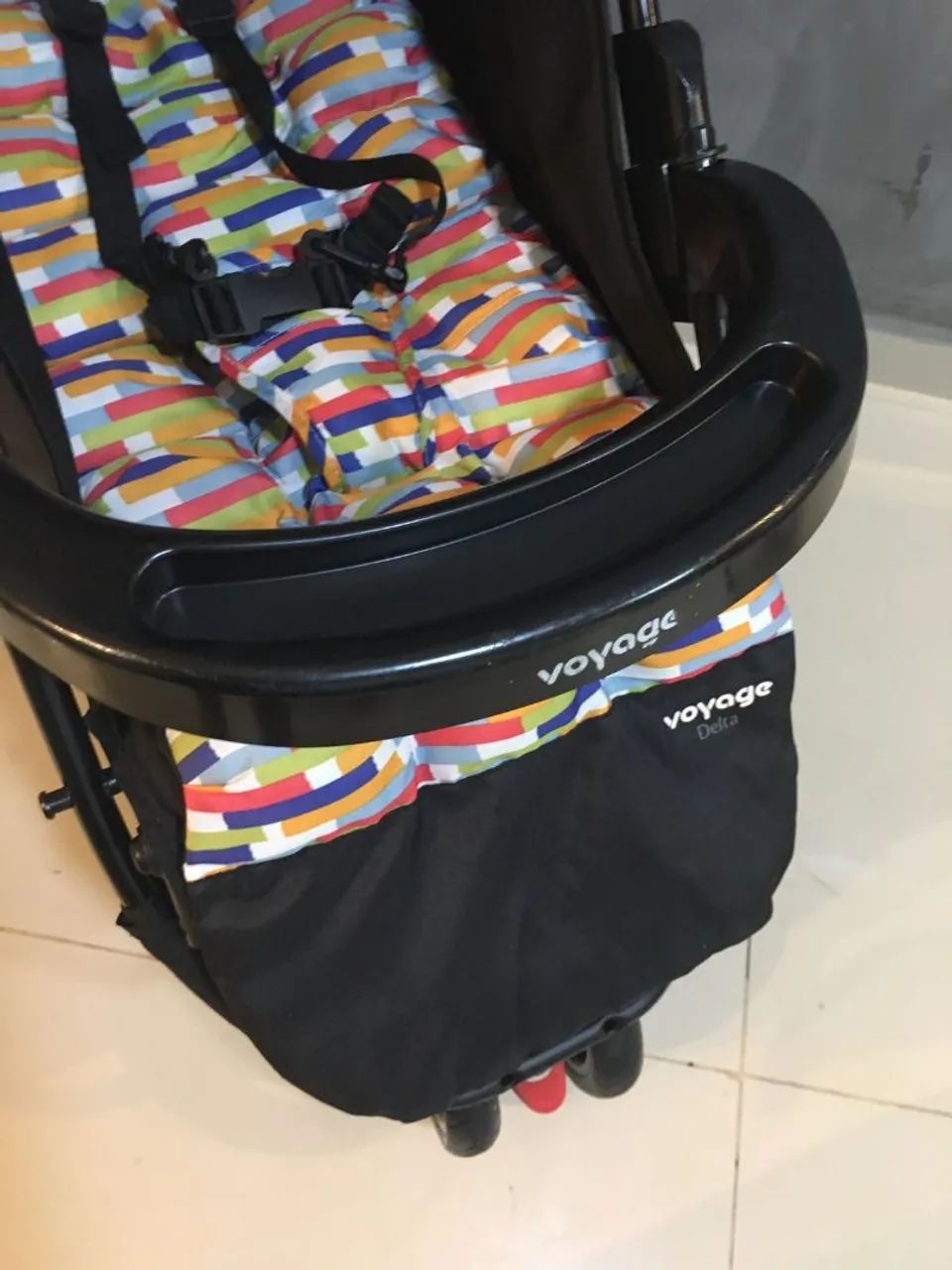 Carrinho de bebê colorido - Foto 4