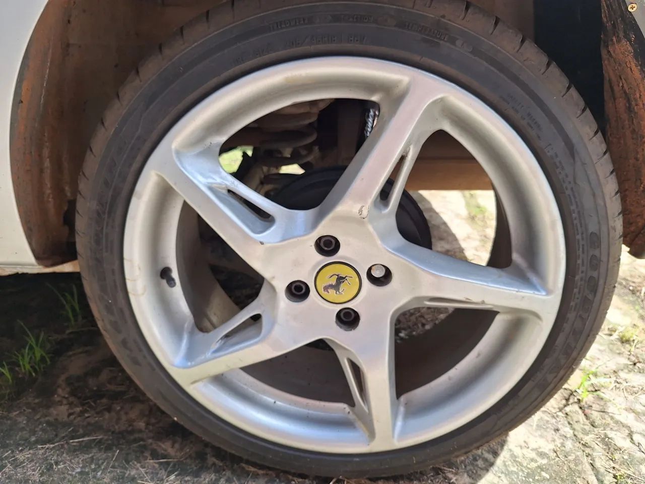 Rodas de liga leve Ferrari
