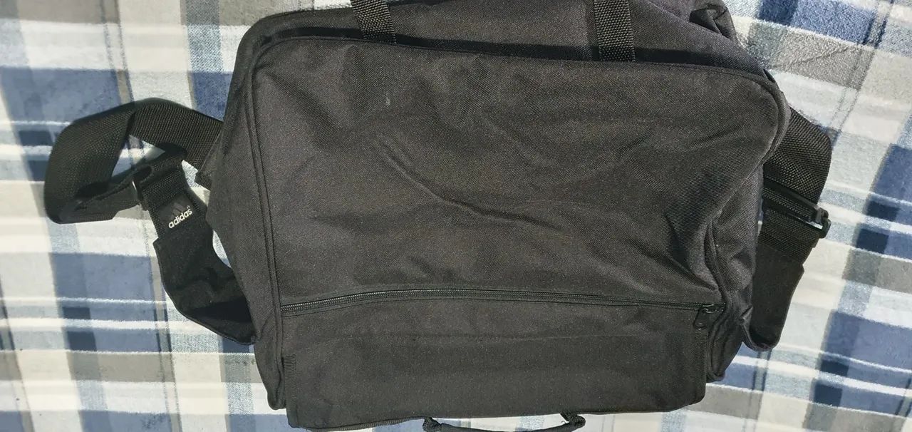 Bolsa / Mala Adidas Original Nova, Espaçosa   Zerada.  Linda - Foto 6
