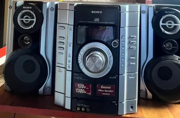 Mini System Sony com CD Player e Groove