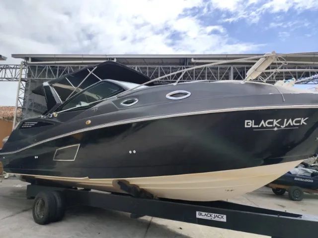 Focker 310GT 2011 - Alongada 33 Pés - Mercruiser V8 8.2 430HP - 400h + BOTE APOIO C MOTOR - Foto 15